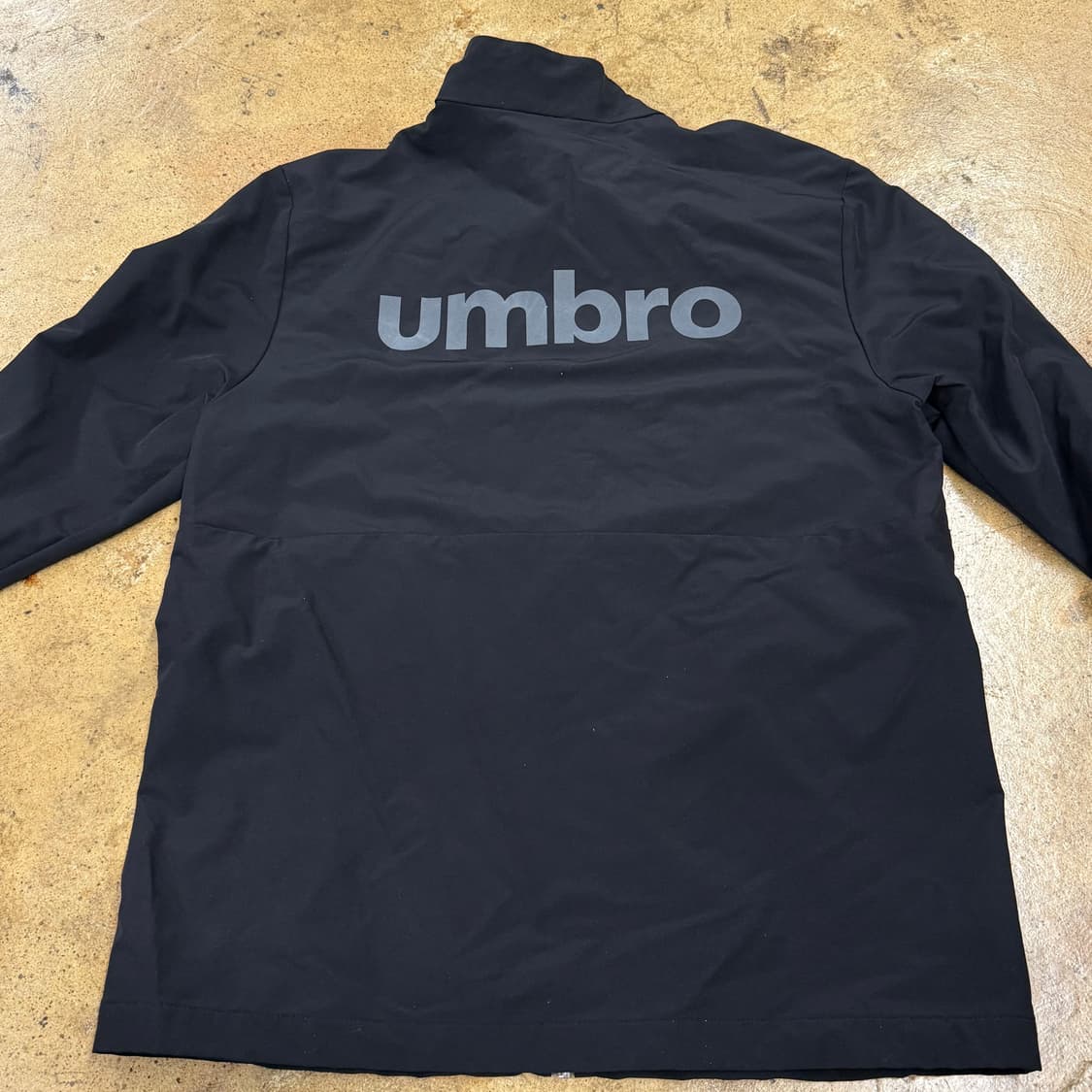 [정품/105,xl] 엄브로 바람막이 자켓 블랙 b16 상품이미지4