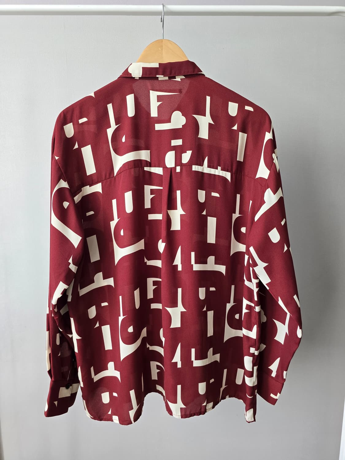 KBF 기하학패턴 블라우스 상품이미지2