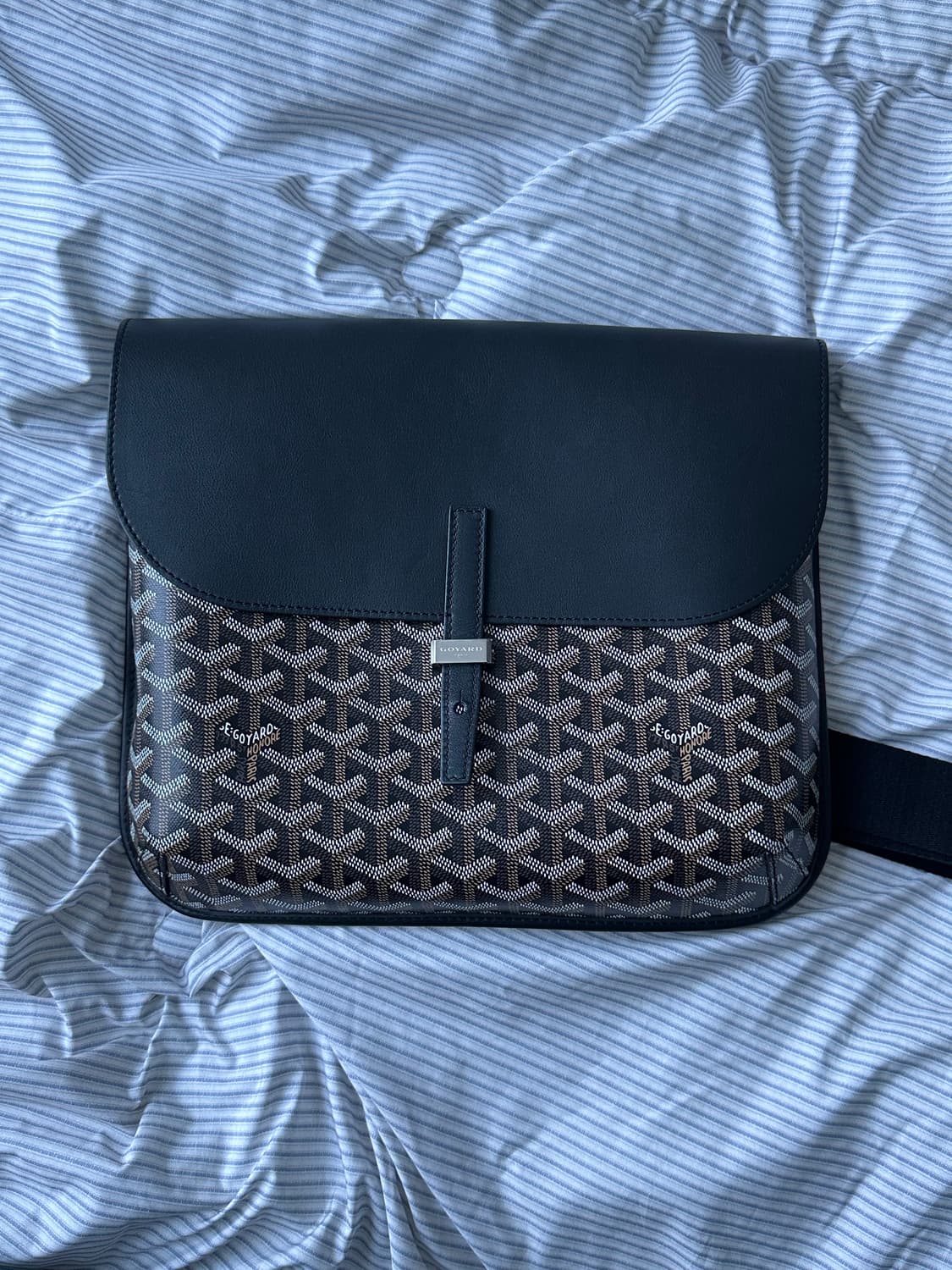 고야드 크루지에 크로스백 판매 합니다 상품이미지1