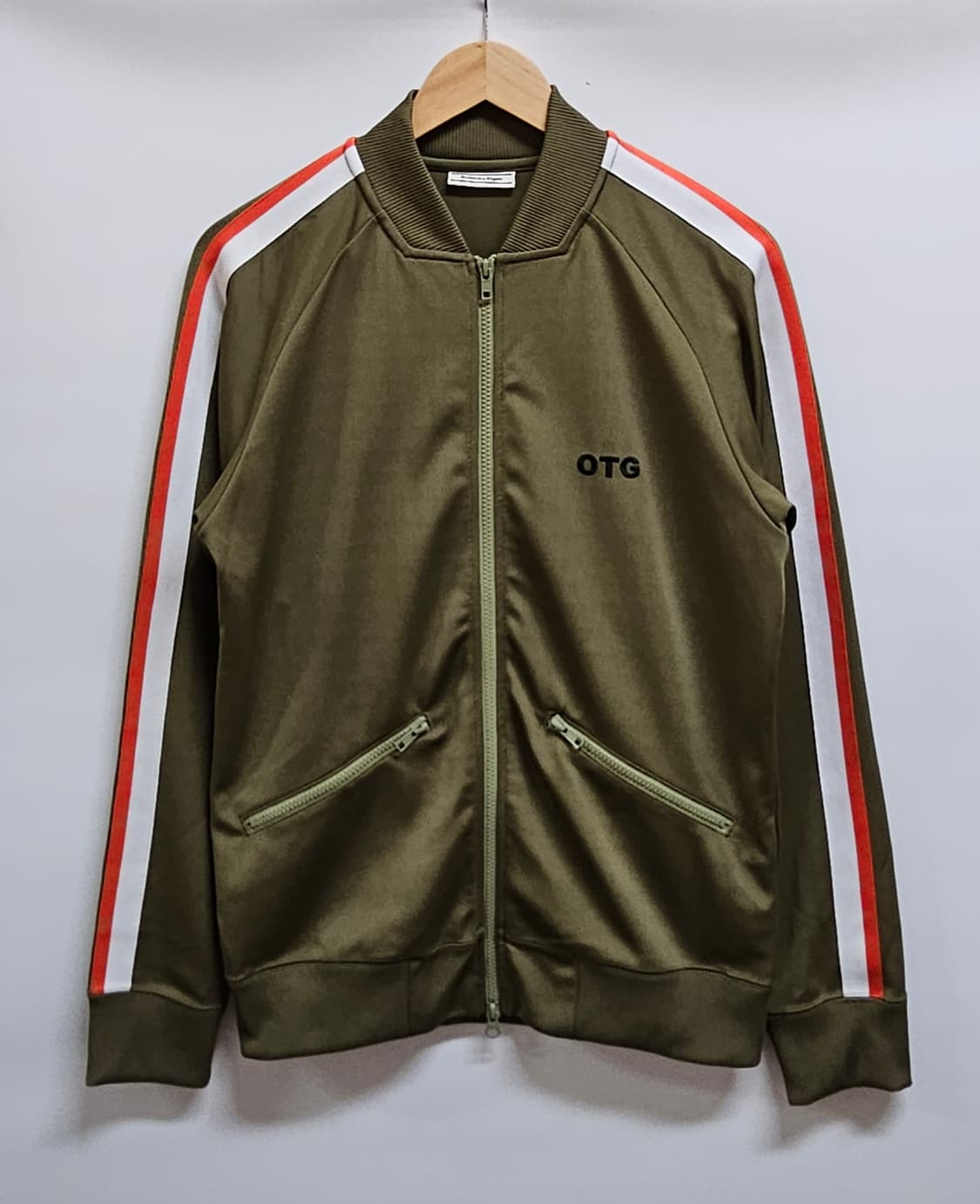 오니츠카타이거 올리브 트랙탑져지 L 상품이미지1