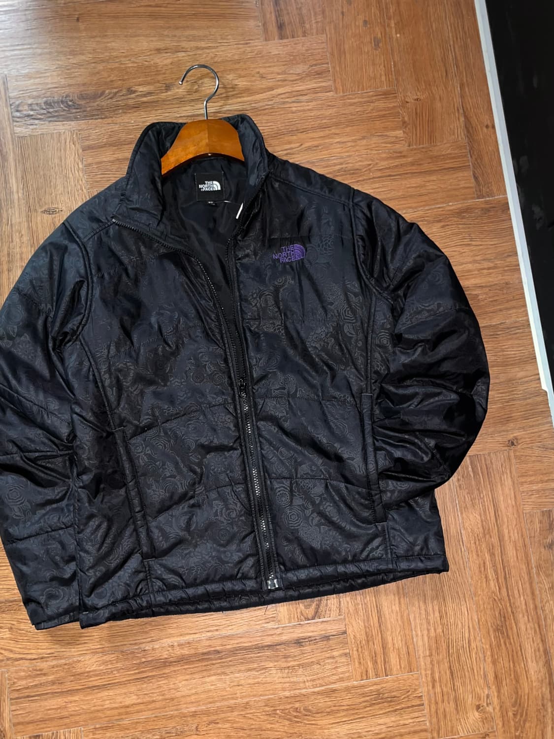 노스페이스 플로럴 코팅 경량패딩 상품이미지2