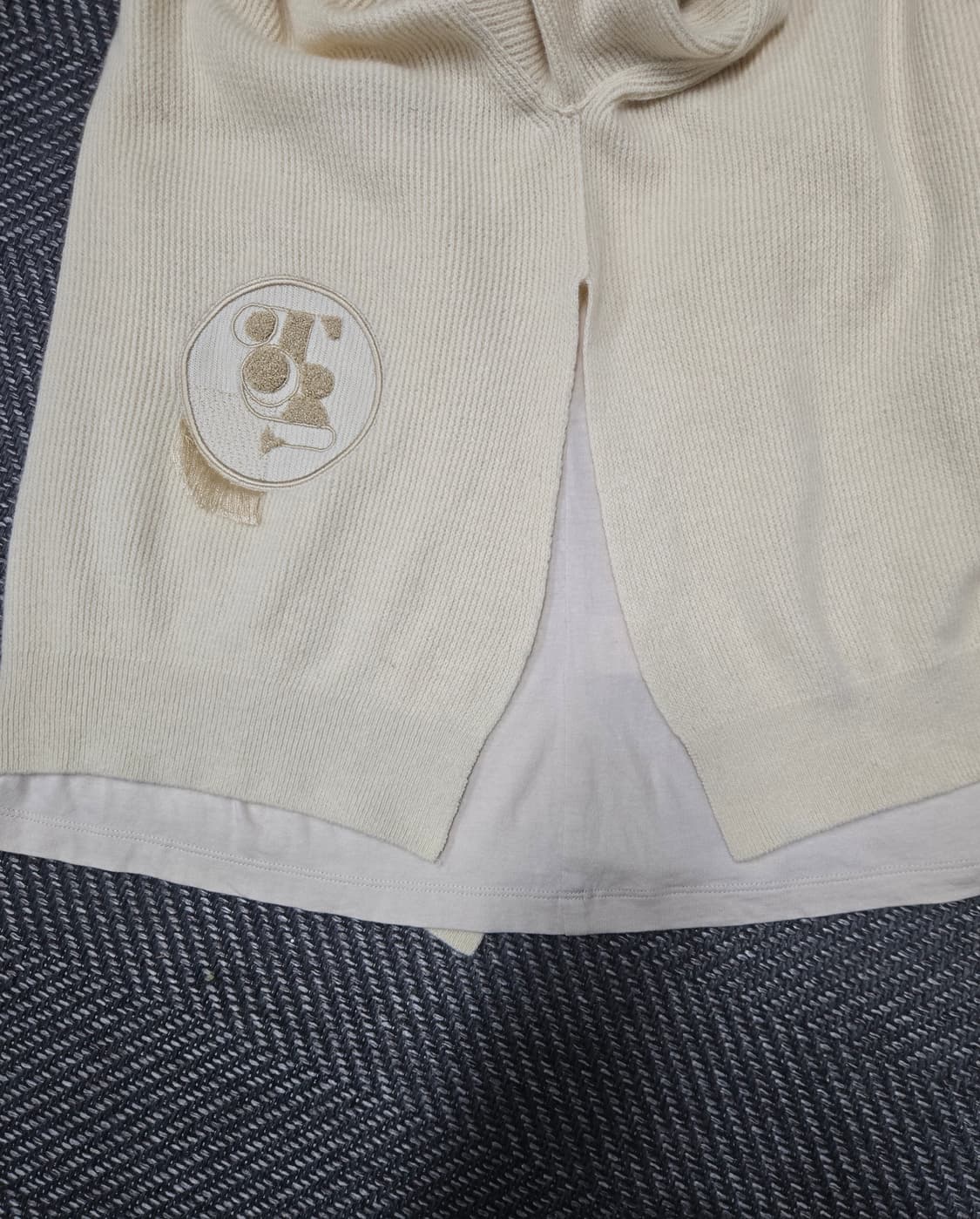 한섬 시스템 SYSTEM 아이보리색 니트티 상품이미지3