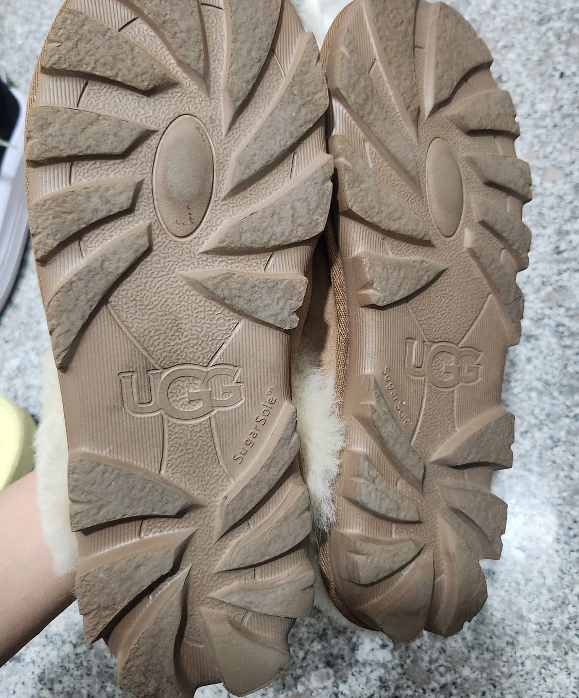 미국 어그 슬리퍼 코케트 (체스넛) 250 상품이미지4