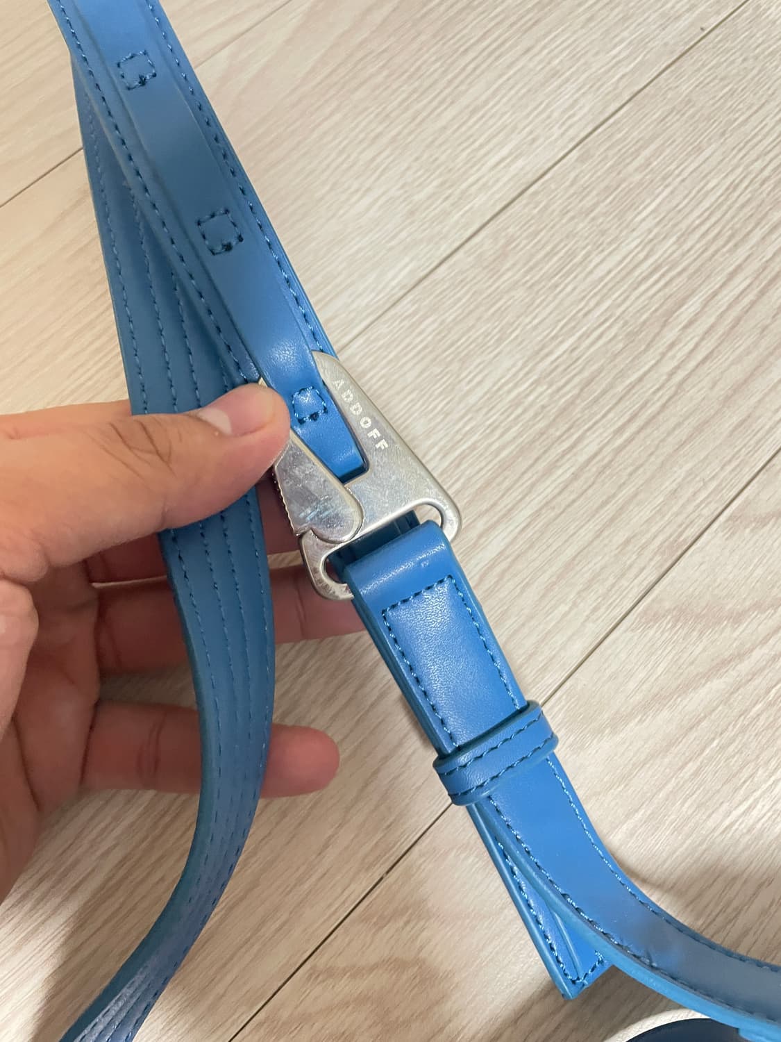 애드오프) 펀칭로고 블루백(스몰백) 상품이미지5