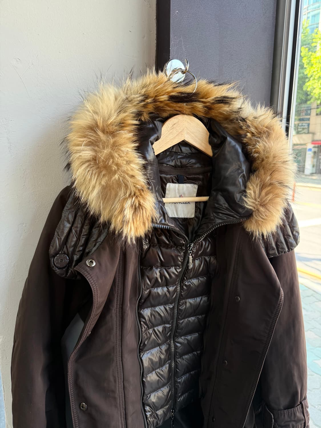 1/ 몽클레어 구스다운 리얼퍼 벨티드 패딩자켓 상품이미지7