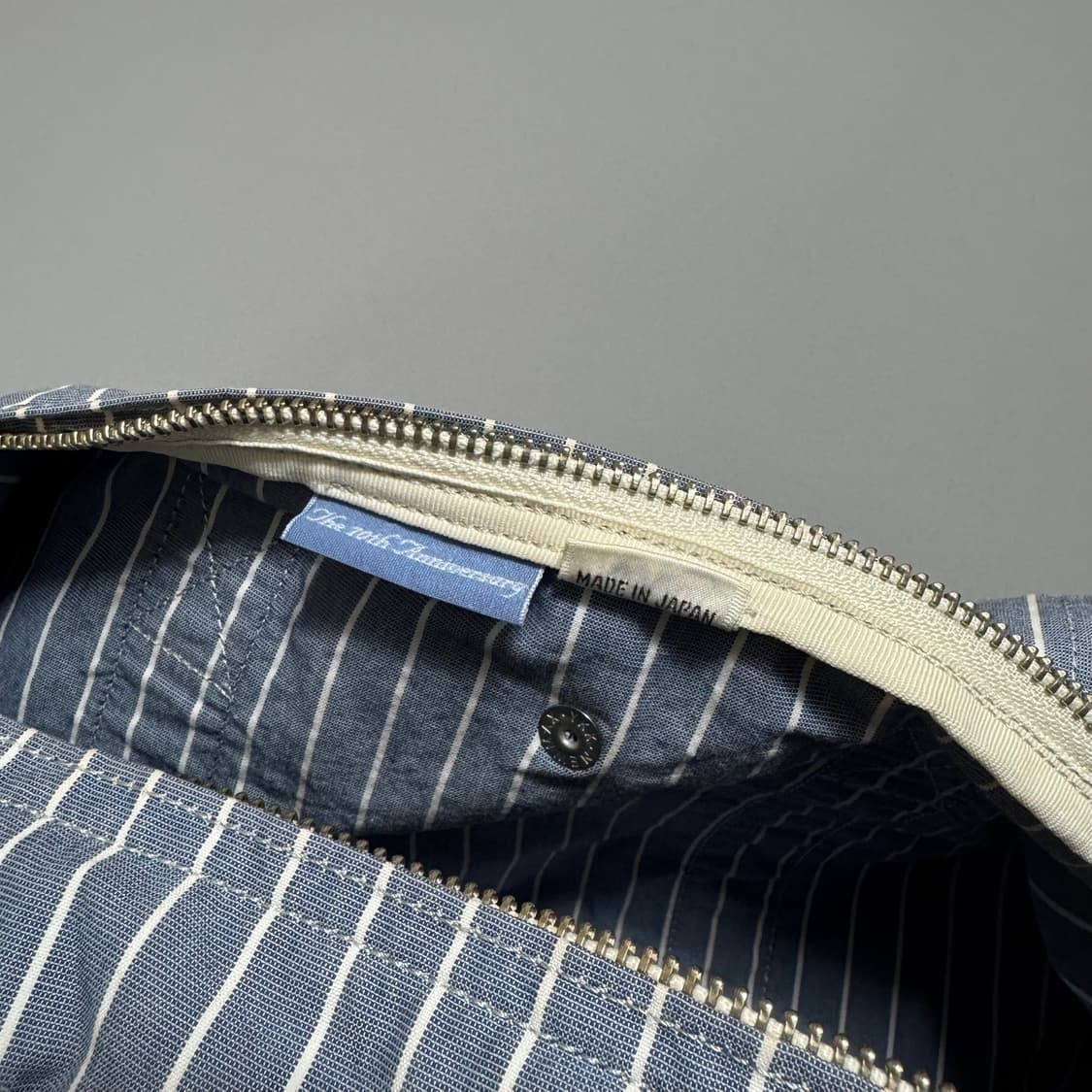 포터 PORTER 블루컬러 70th 기념 보스턴 숄더백 (Small) 상품이미지3