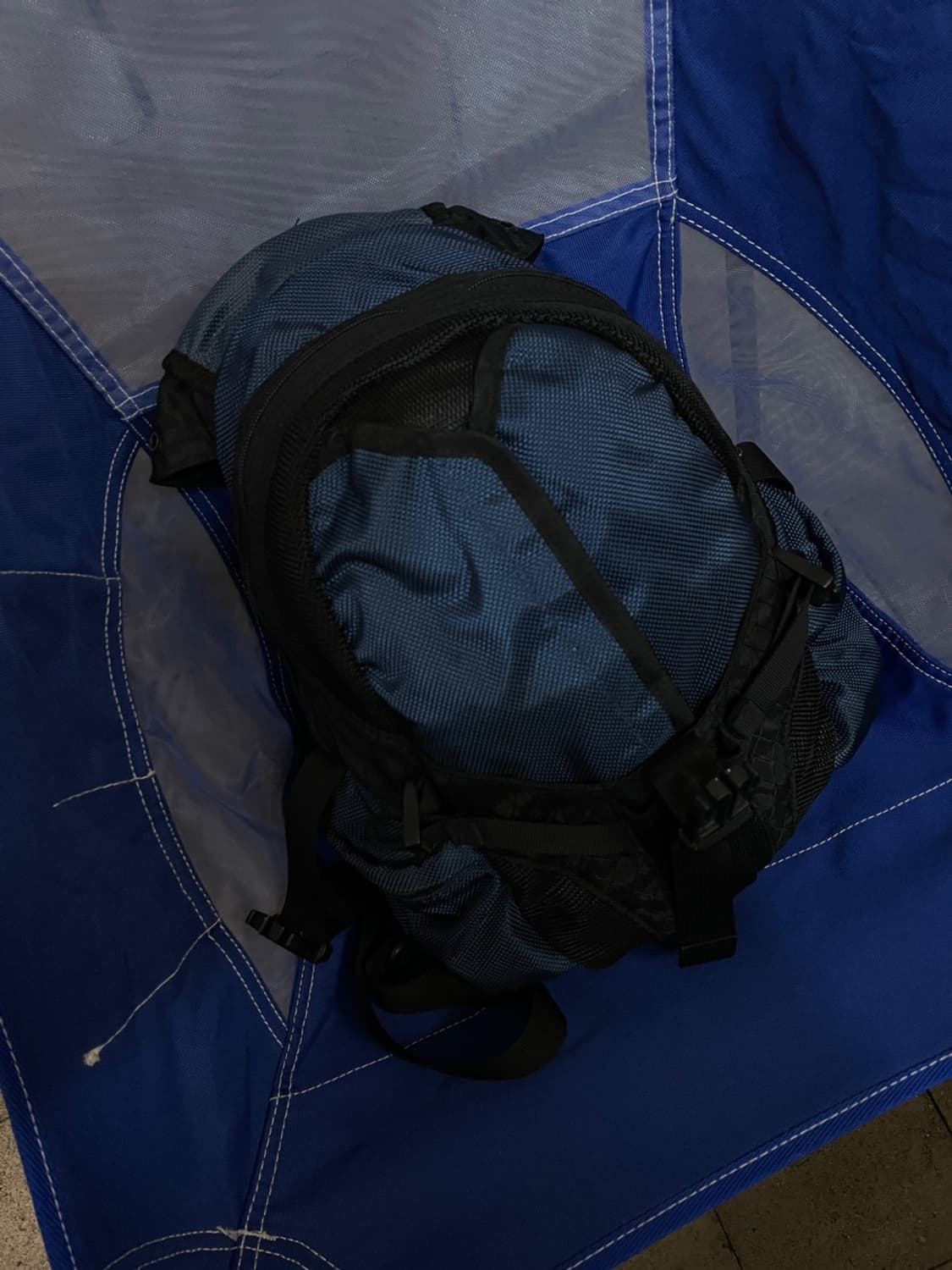 오클리 아이콘 미니 백팩 상품이미지6