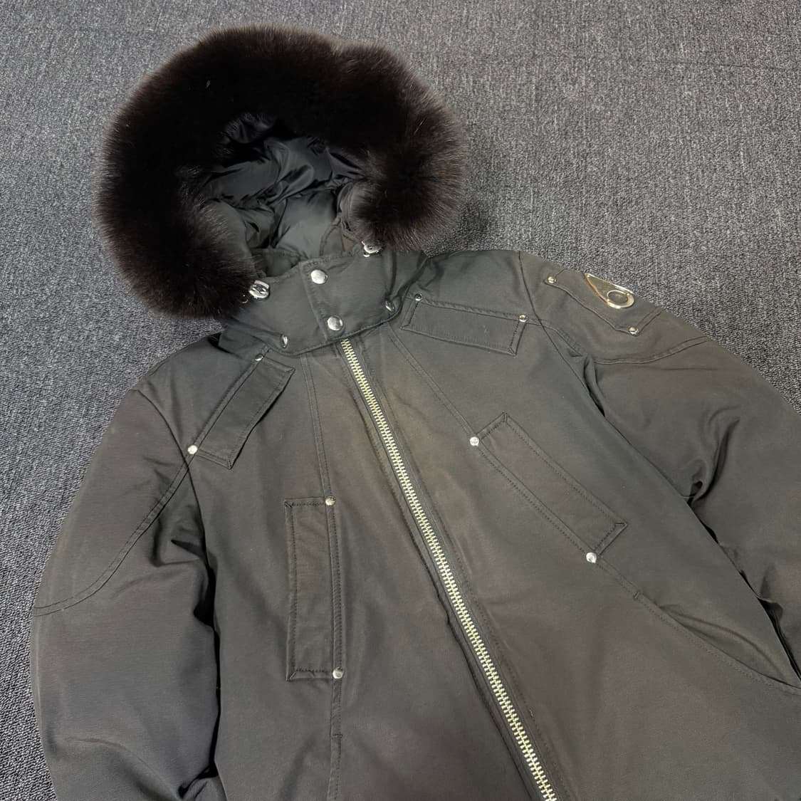 무스너클 블랙퍼 패딩  상품이미지2