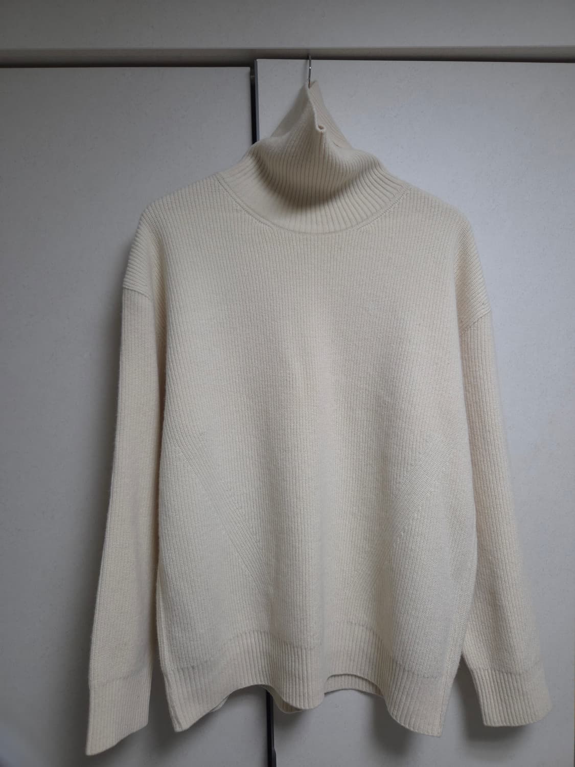 한섬 타임 TIME 옴므 목폴라 니트 상품이미지1