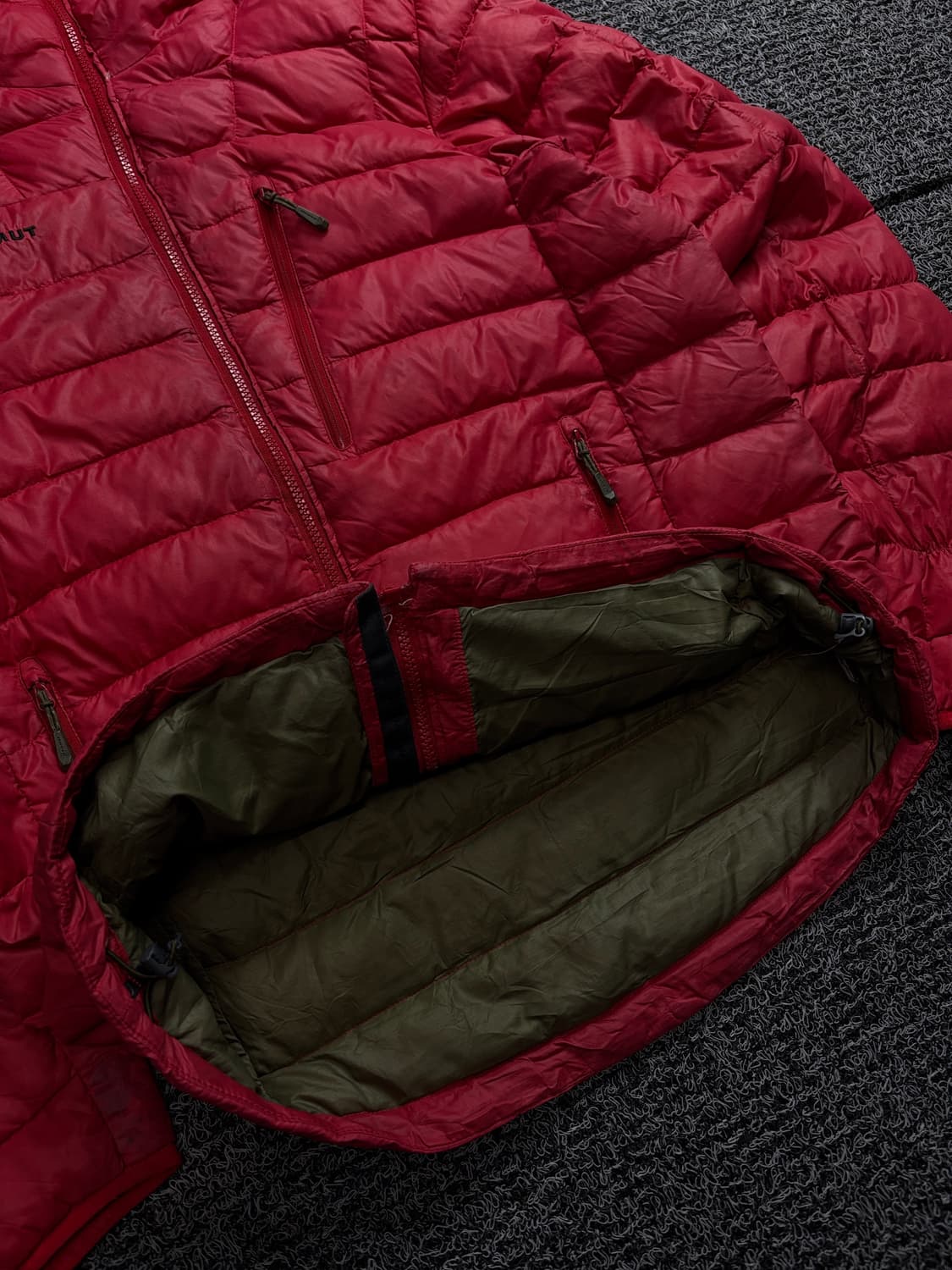 마무트 일판 오리지날 경량 후드 다운 패딩 1914 상품이미지4
