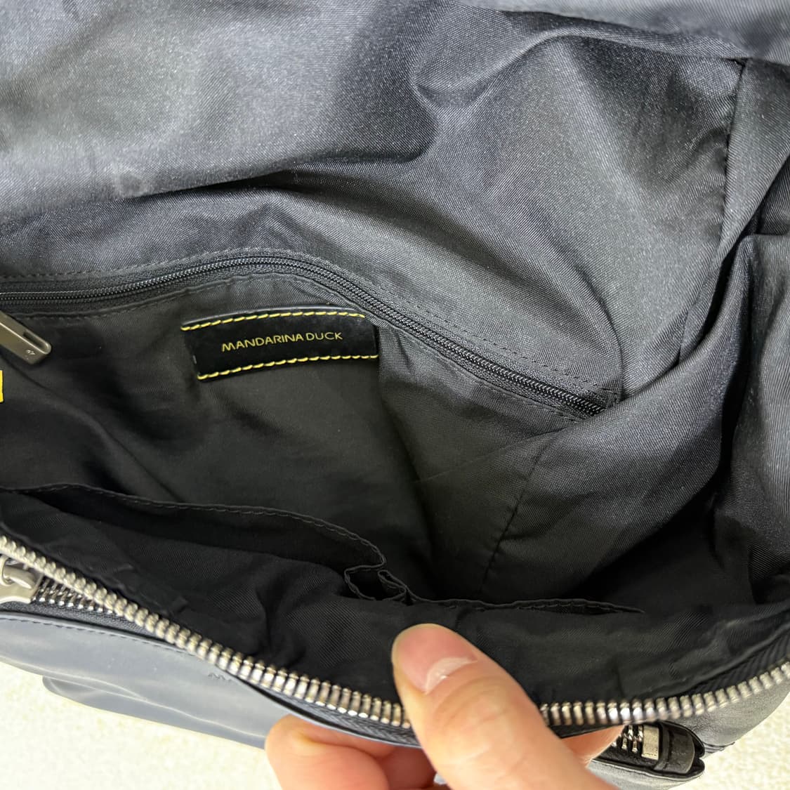 만다리나덕 여성 레더 백팩 0123T2 상품이미지5