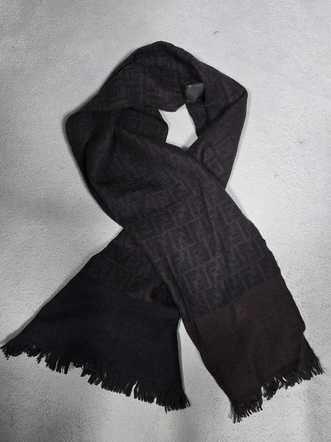 Fendi 펜디 주카패턴 브라운 머플러 상품이미지2