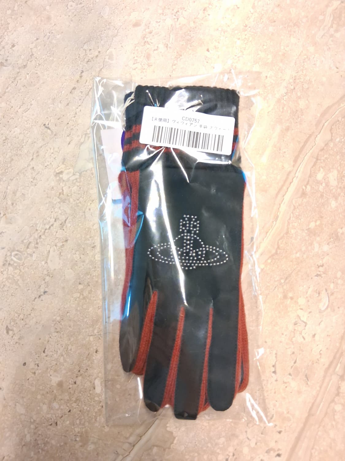 비비안웨스트우드 남성용 스터드 장갑 (새상품) 상품이미지3