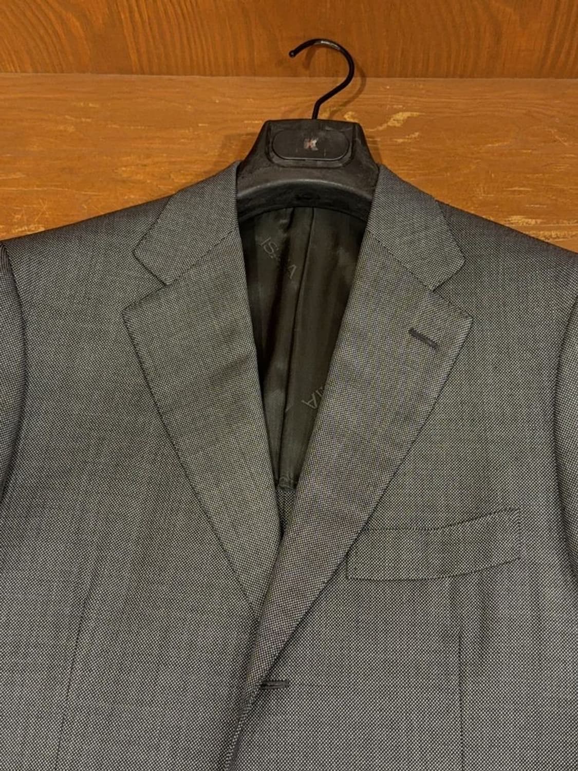 이자이아 수트 상품이미지5