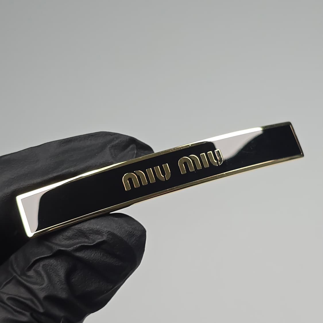 미우미우 에나멜 메탈 헤어핀 상품이미지6