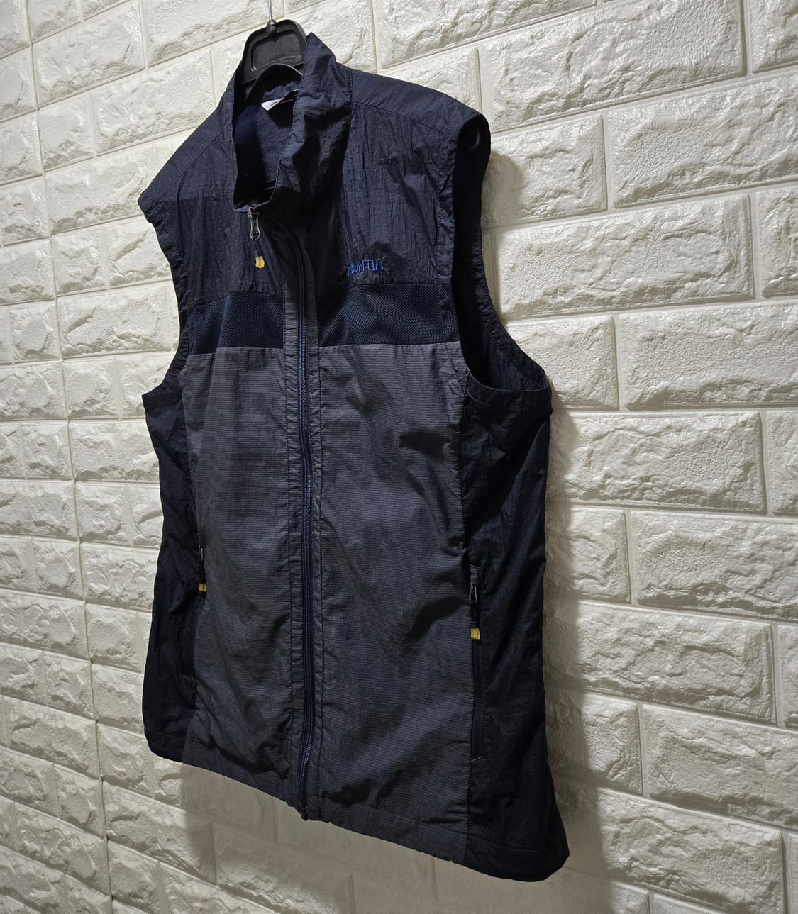 마운티아 등판 매쉬 초경량 등산조끼 베스트 100 상품이미지3