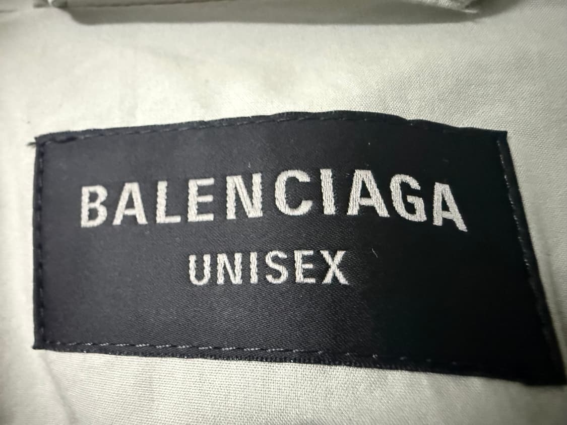 발렌시아가 오버사이즈 트랙자켓 (사이즈 105정도) 상품이미지3