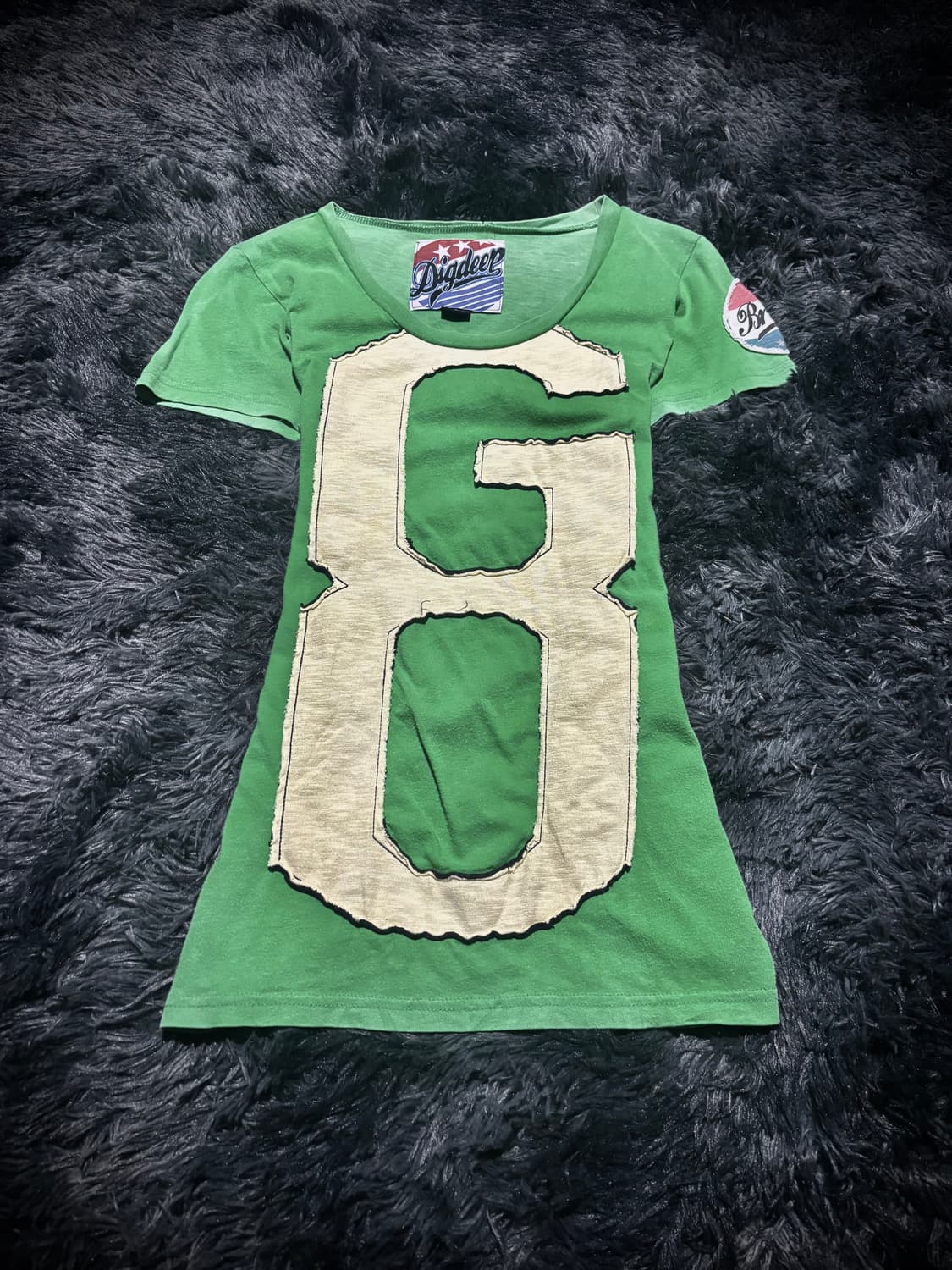 DIG DEEP 그린컬러 아이보리 레터링 자수 반팔 T 상품이미지1