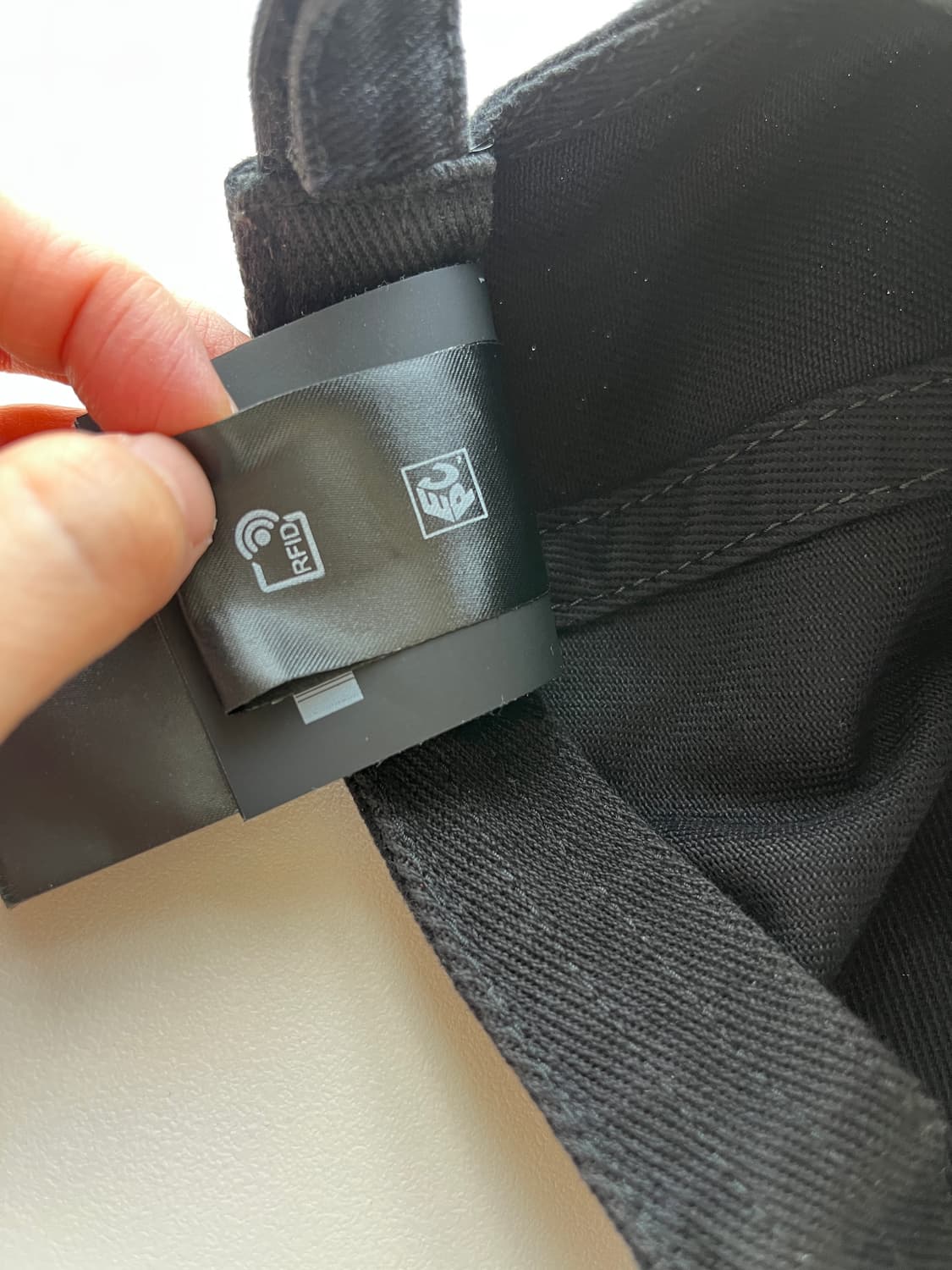 미우미우 볼캡 블랙 장원영 모자 M 팔아요 상품이미지9