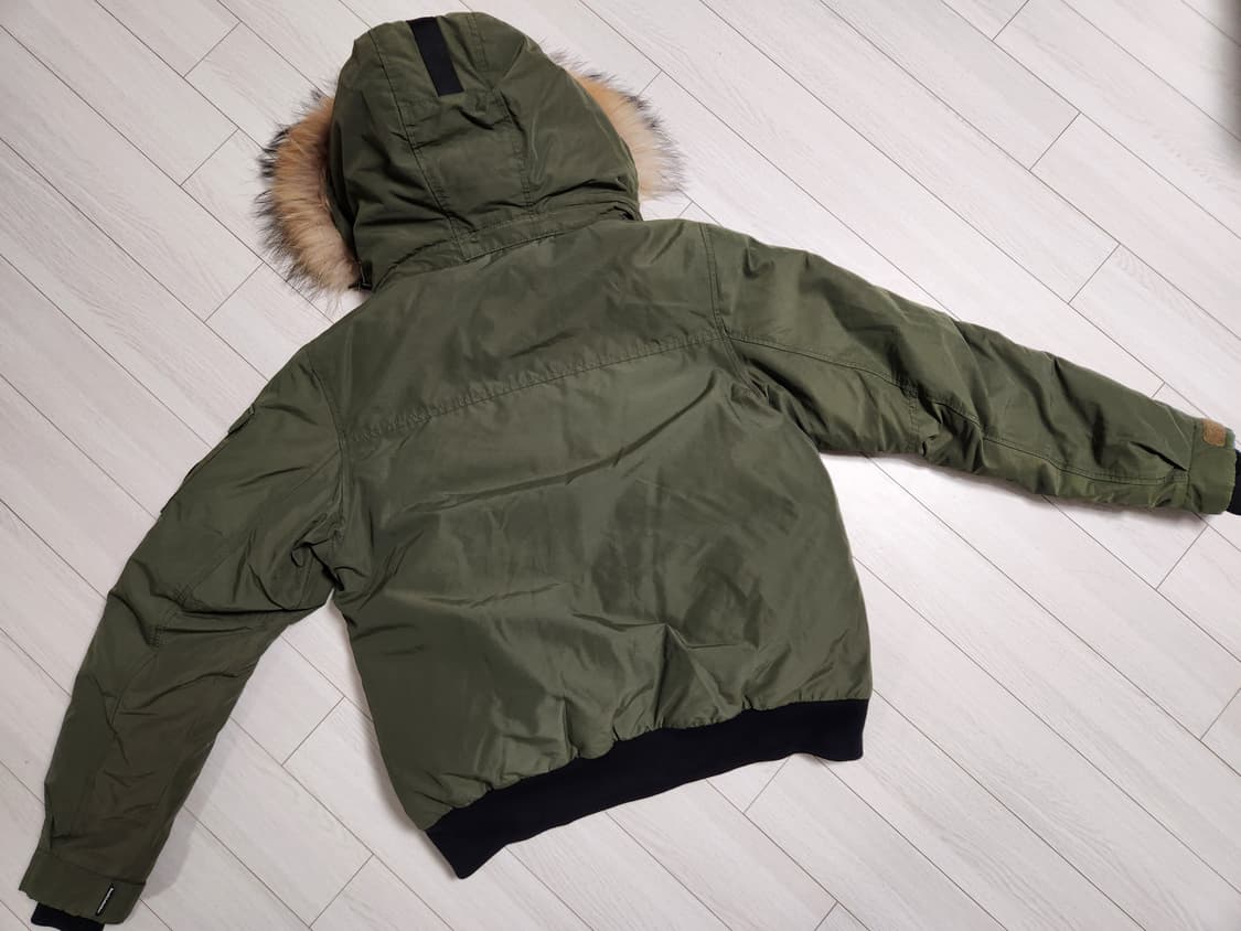 빈폴아웃도어 보머 도브 다운 (BO6X38D09H, 카키)사이즈M

모자 상품이미지10