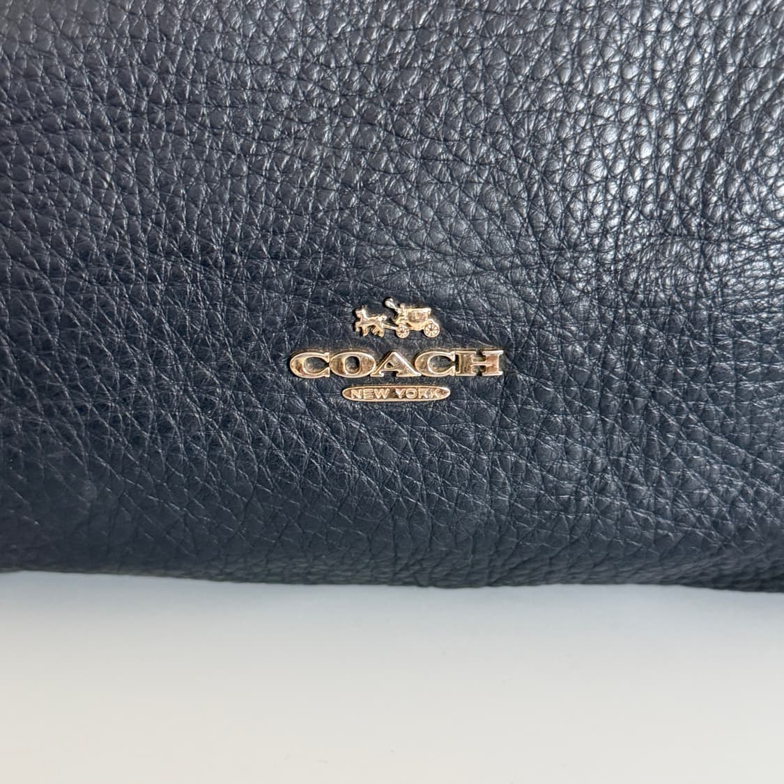 Coach leather cross bag navy 상품이미지3