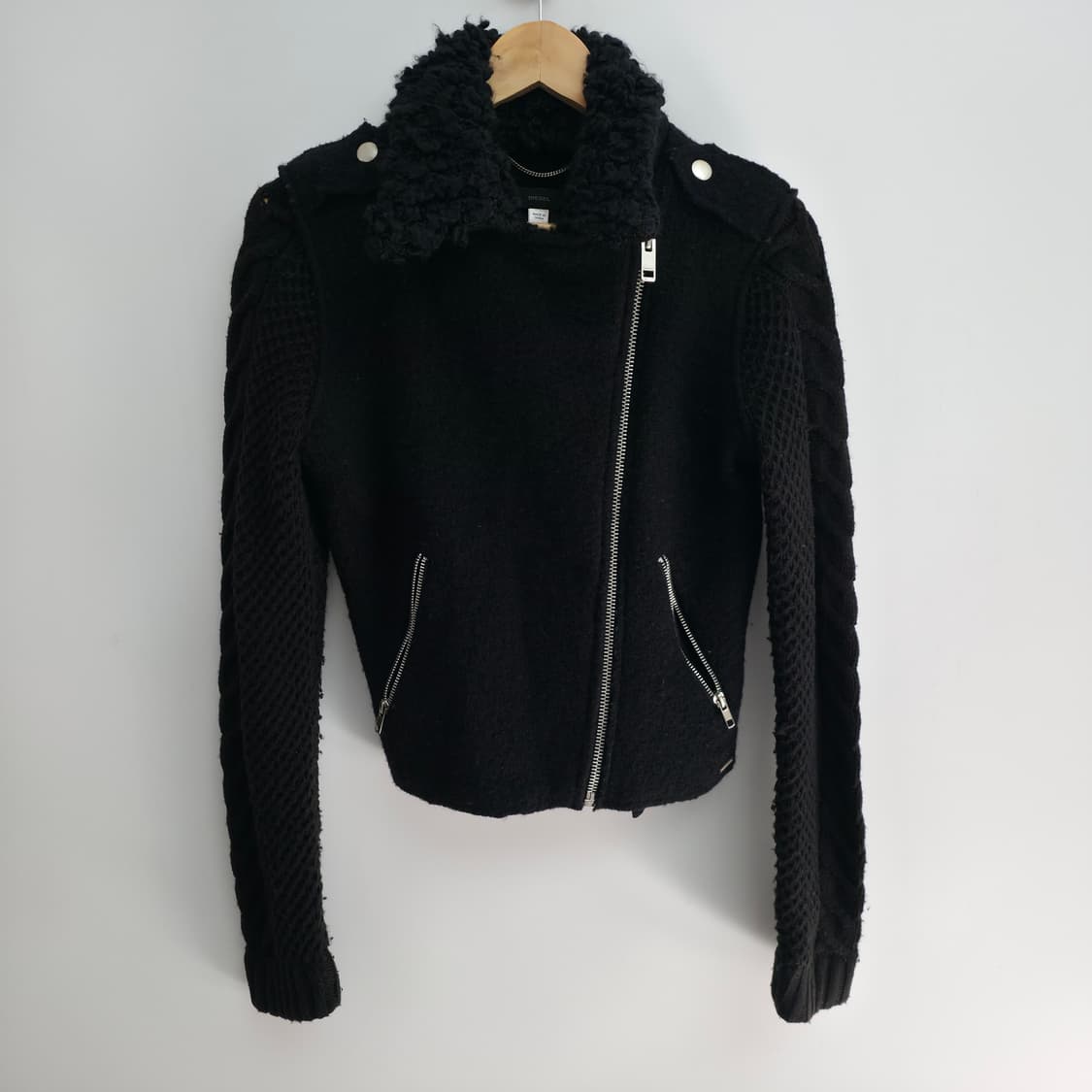 [S] 디젤 블랙 니트 자켓 상품이미지1