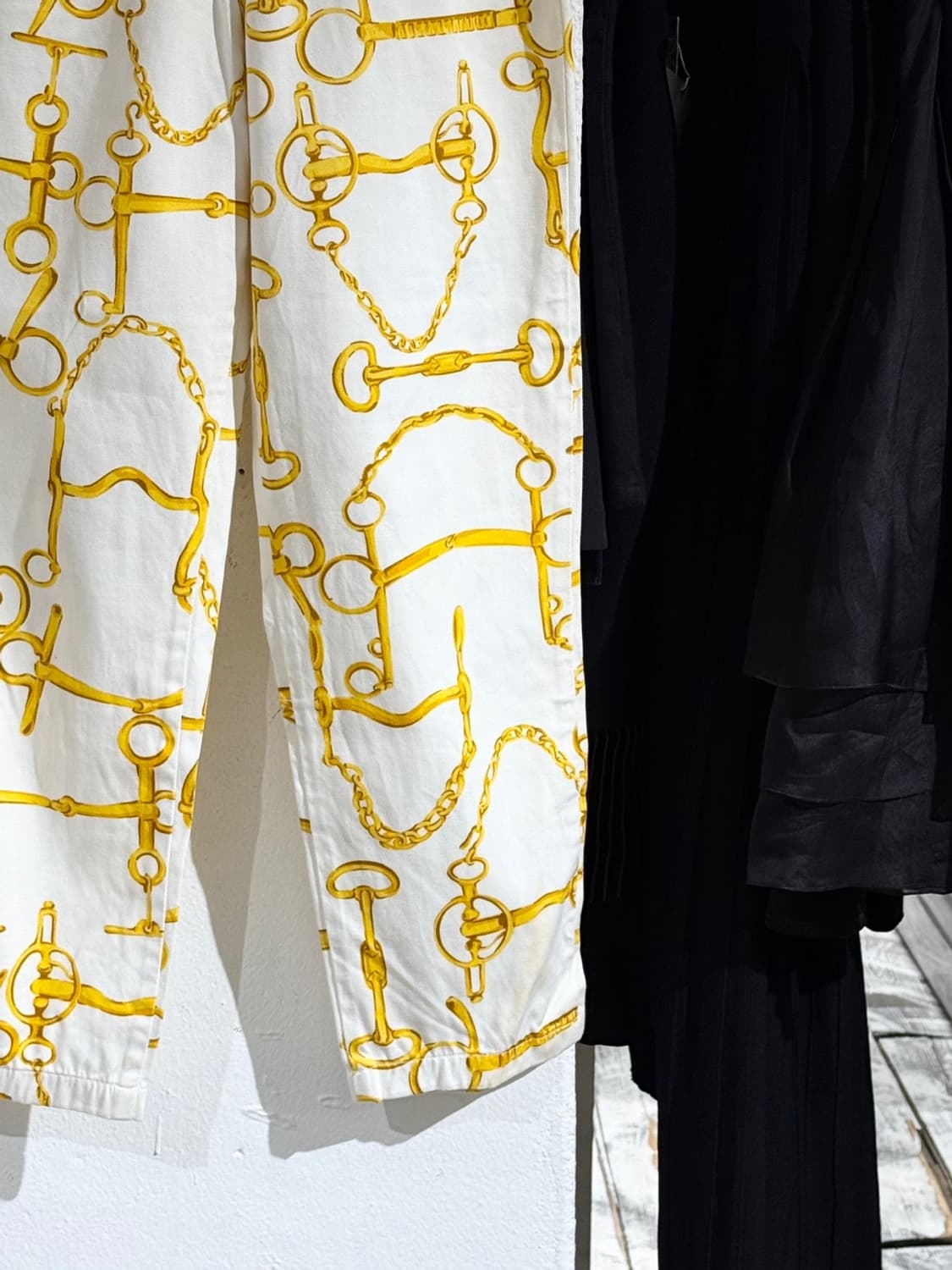 구찌 아이보리 홀스빗 체인 프린팅 데님 팬츠  상품이미지5