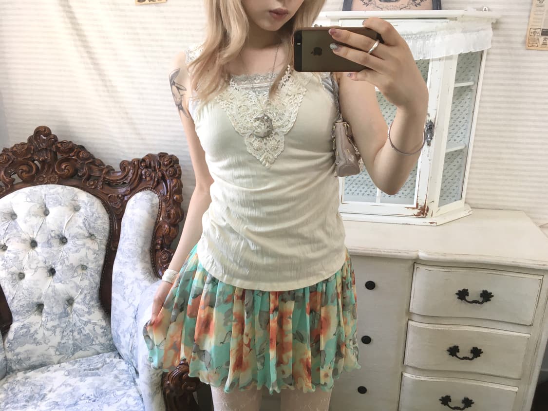 Axes Femme 아이보리 페어리 레이스 비즈 나시 상품이미지1