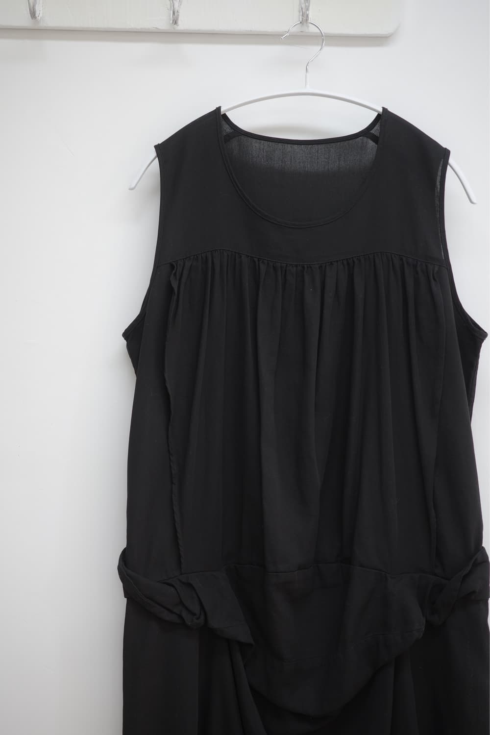 주카 Zucca ruffle sleeveless one-piece 상품이미지7