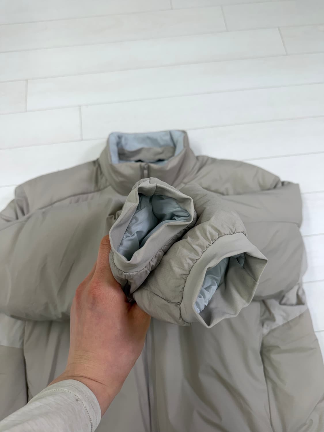 아크테릭스 아톰 헤비웨이트 자켓 XL 사이즈  상태 9.0/10  사진찍 상품이미지2