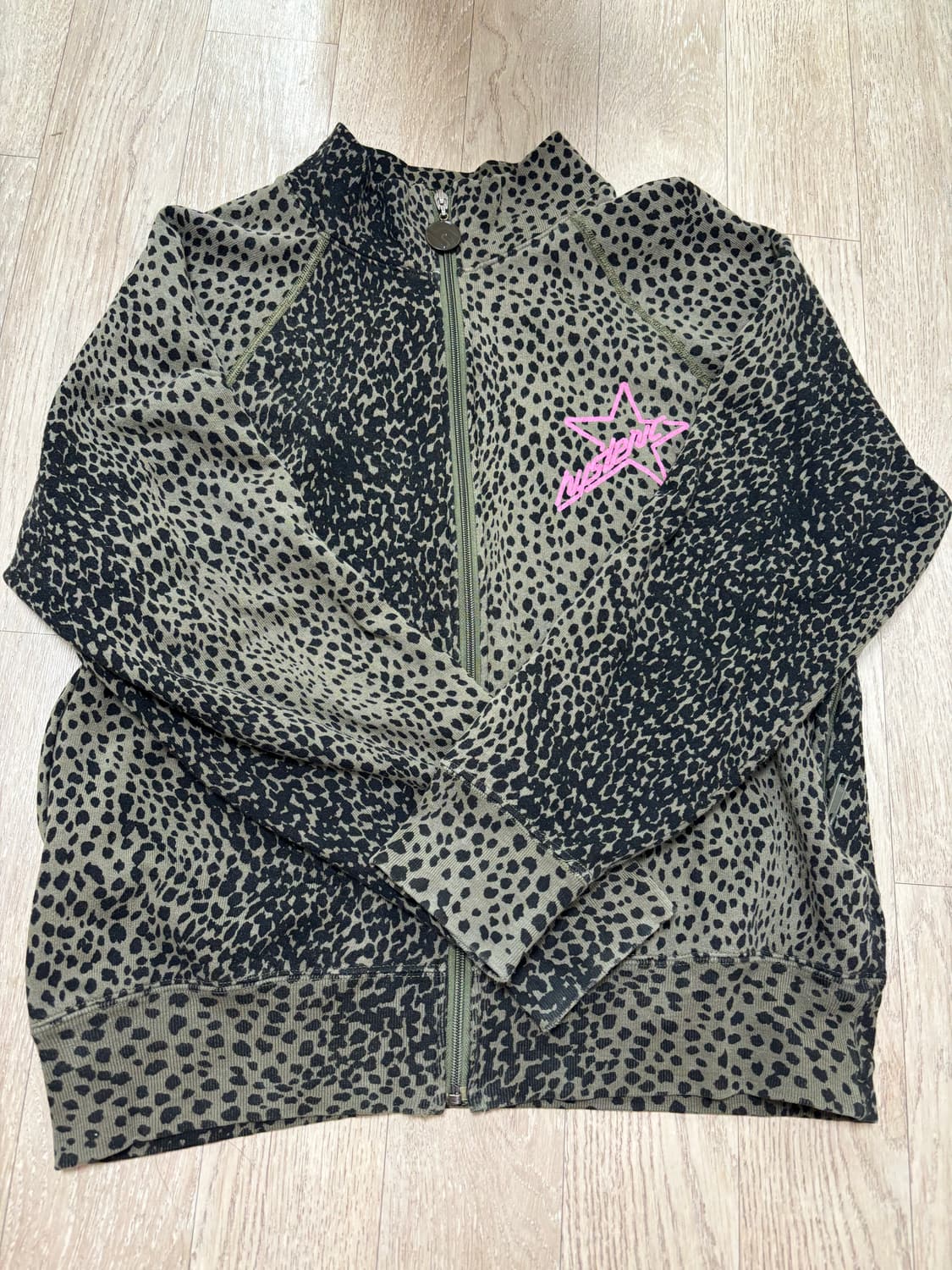 히스테릭 글래머 레오파드 집업 상품이미지1