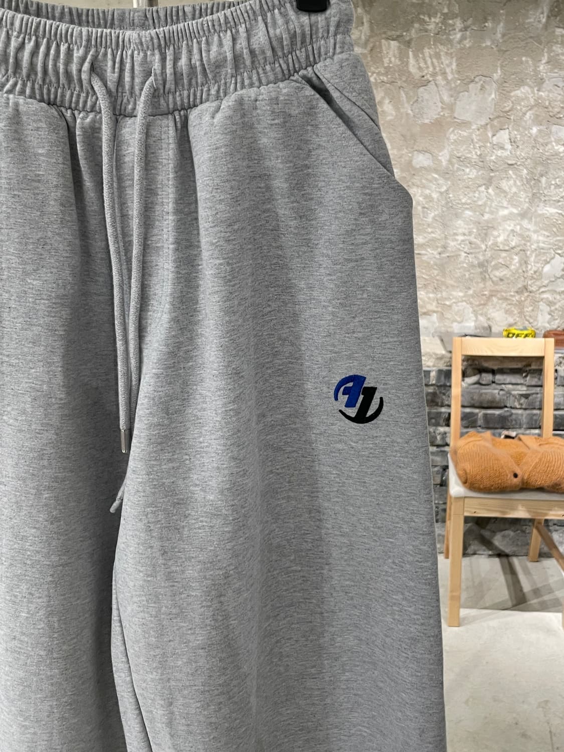 자라 x 아더에러 멜란지 그레이 스웻 팬츠 상품이미지3