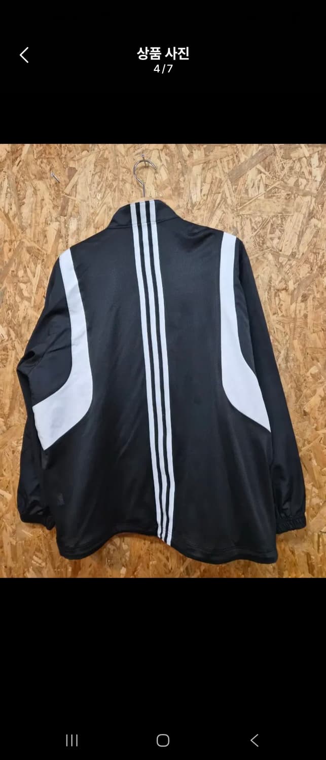 ADIDAS (아디다스)
바람막이 / 트레이닝자켓 상품이미지3