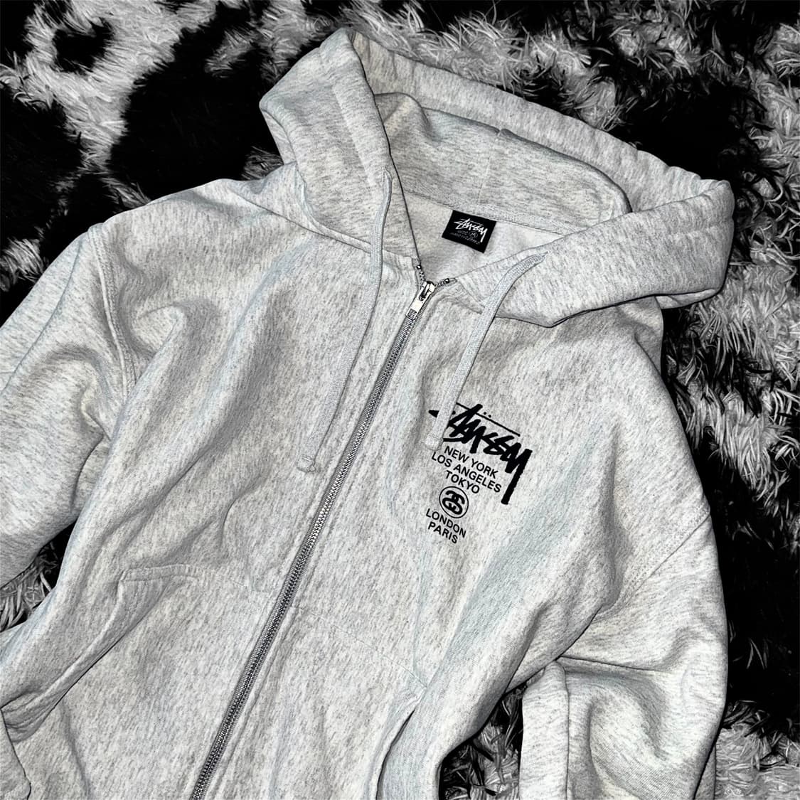 STUSSY 2023 월드투어 후드집업 상품이미지3