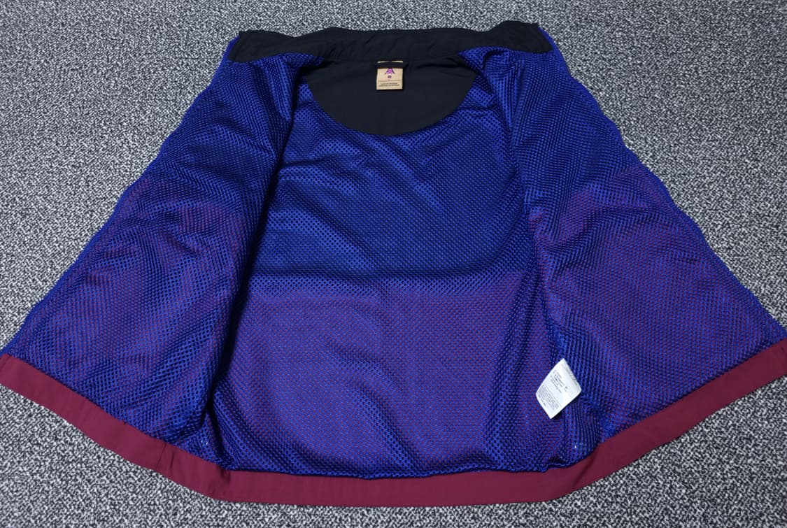 [무료배송][M/95]나이키 ACG 남성용 베스트 블랙 다크 비트룻 상품이미지8