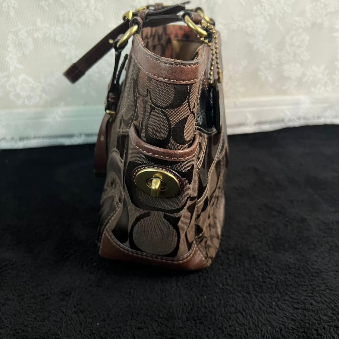 코치 브라운 패치워크 숄더백 상품이미지5