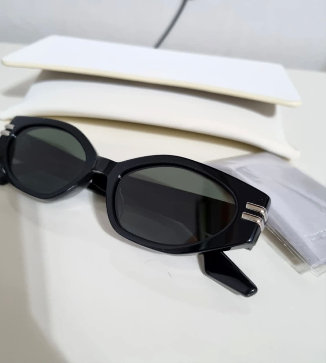 젠틀몬스터 GHOST 고스트 선글라스 상품이미지1