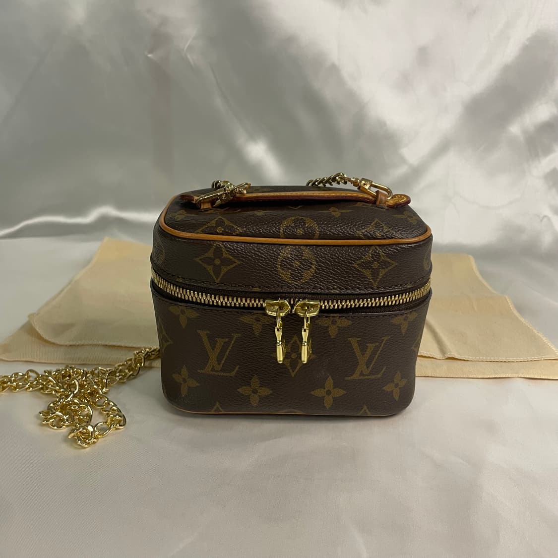 루이비통 모노그램 니스 나노 파우치 A급  상품이미지2