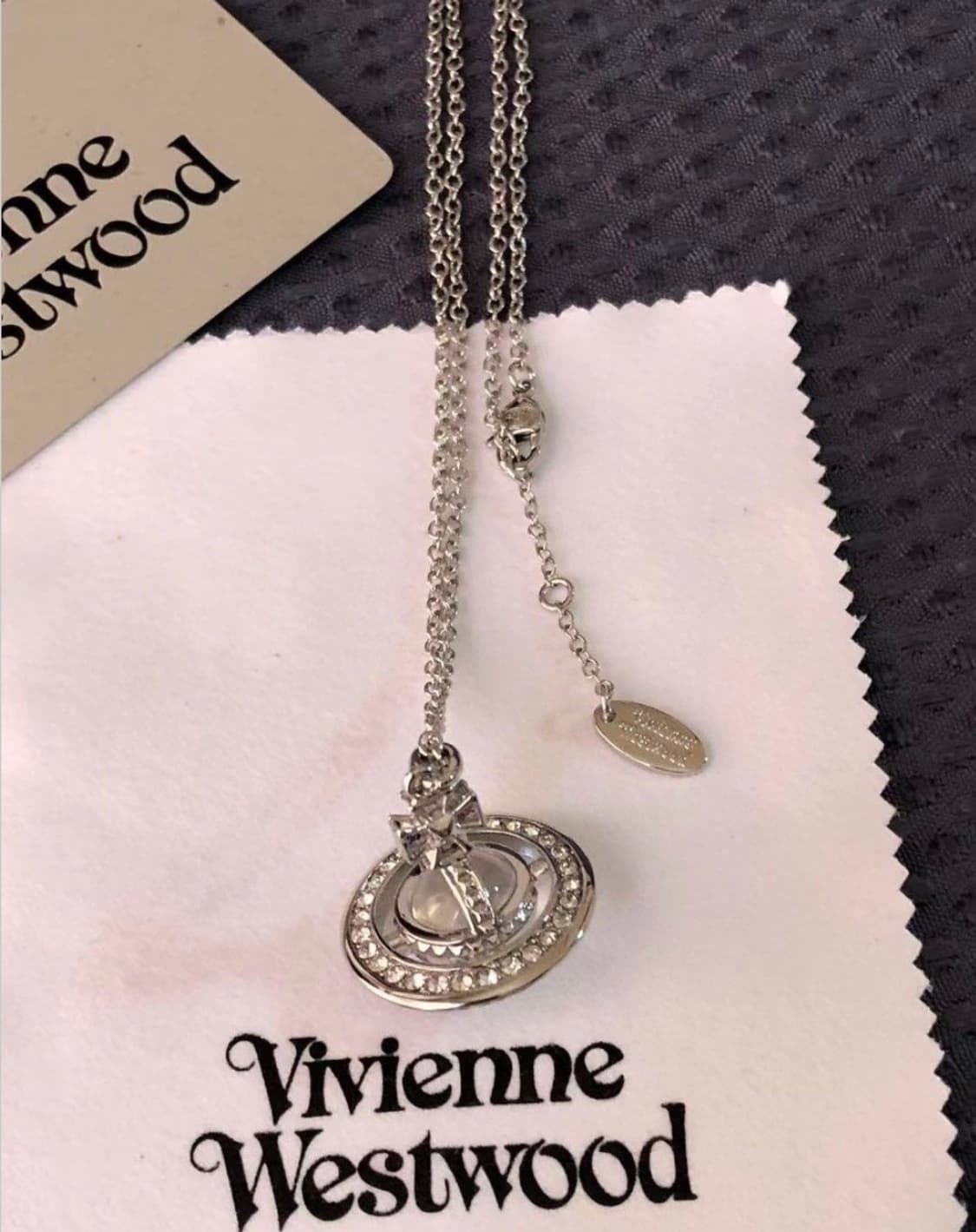 비비안웨스트우드 아카이브 클리어 크리스탈 3d orb 팬던트 목걸이 상품이미지3