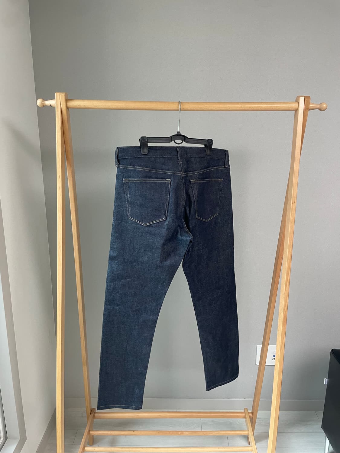 유니클로 스트레이트 데님 팬츠 (진청) 상품이미지4