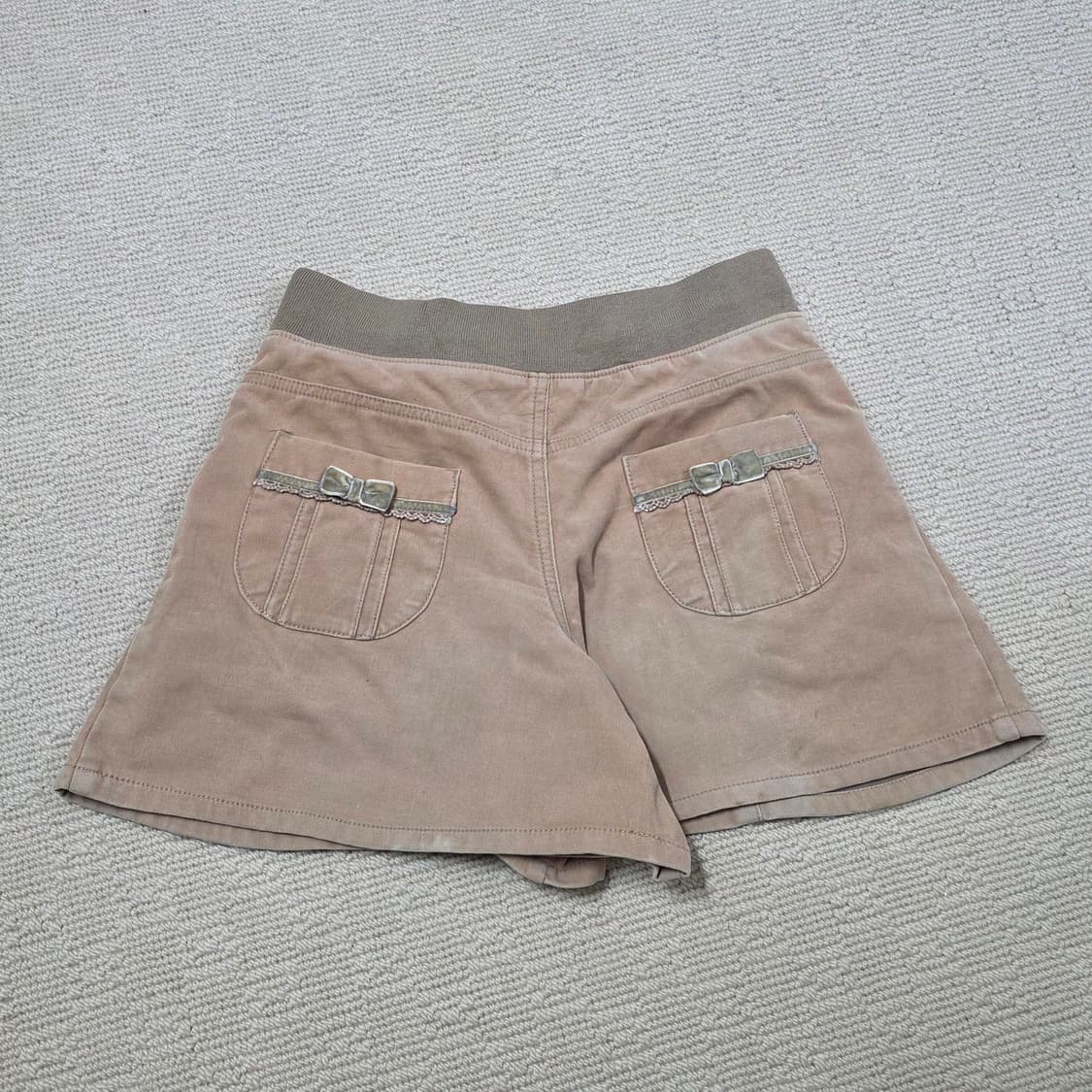 폼포넷 라떼갸루 베이지 리본 큐롯 팬츠 트랄라라 엑시즈팜 리즈리사 상품이미지4