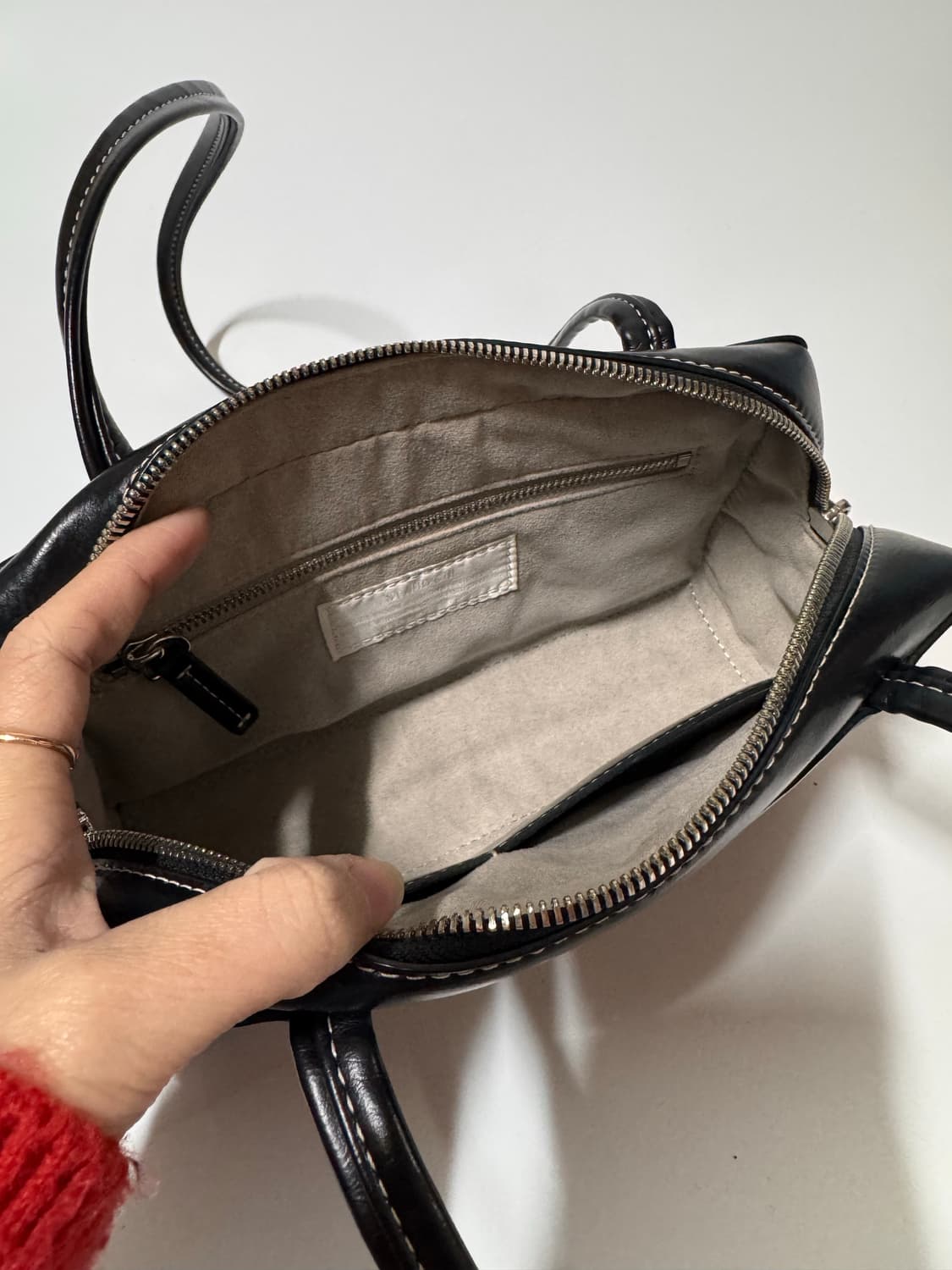 스탠드오일 포스트백 미니 숄더백 블랙 상품이미지4