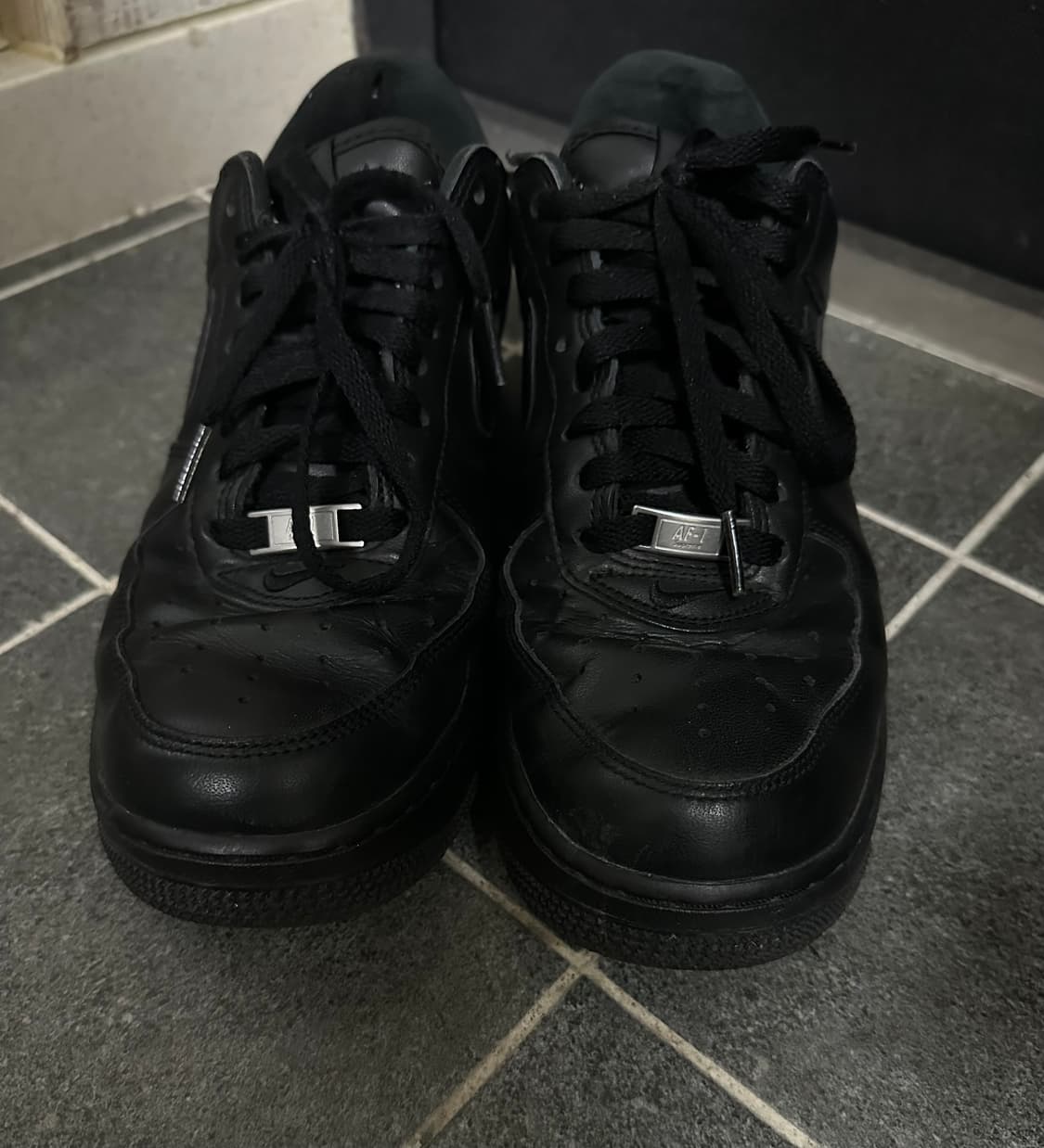 나이키 슈프림 에어포스 1로우 블랙 270 상품이미지1