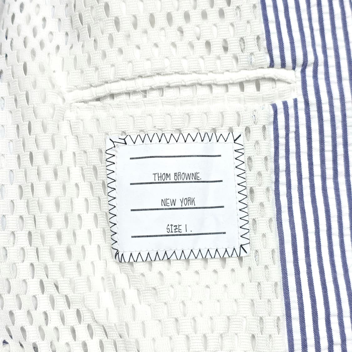 톰브라운 베이스볼 자수 시어서커 블루종 자켓 상품이미지8