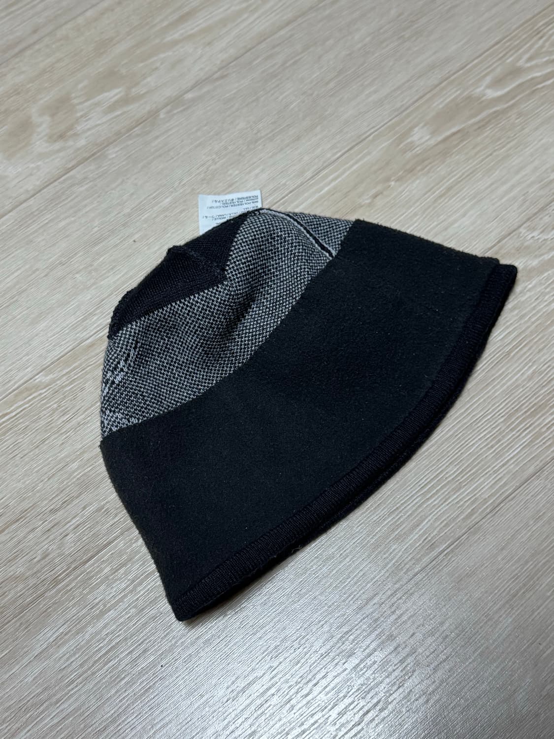 아크테릭스 25fw 버드 헤드 토크 상품이미지4