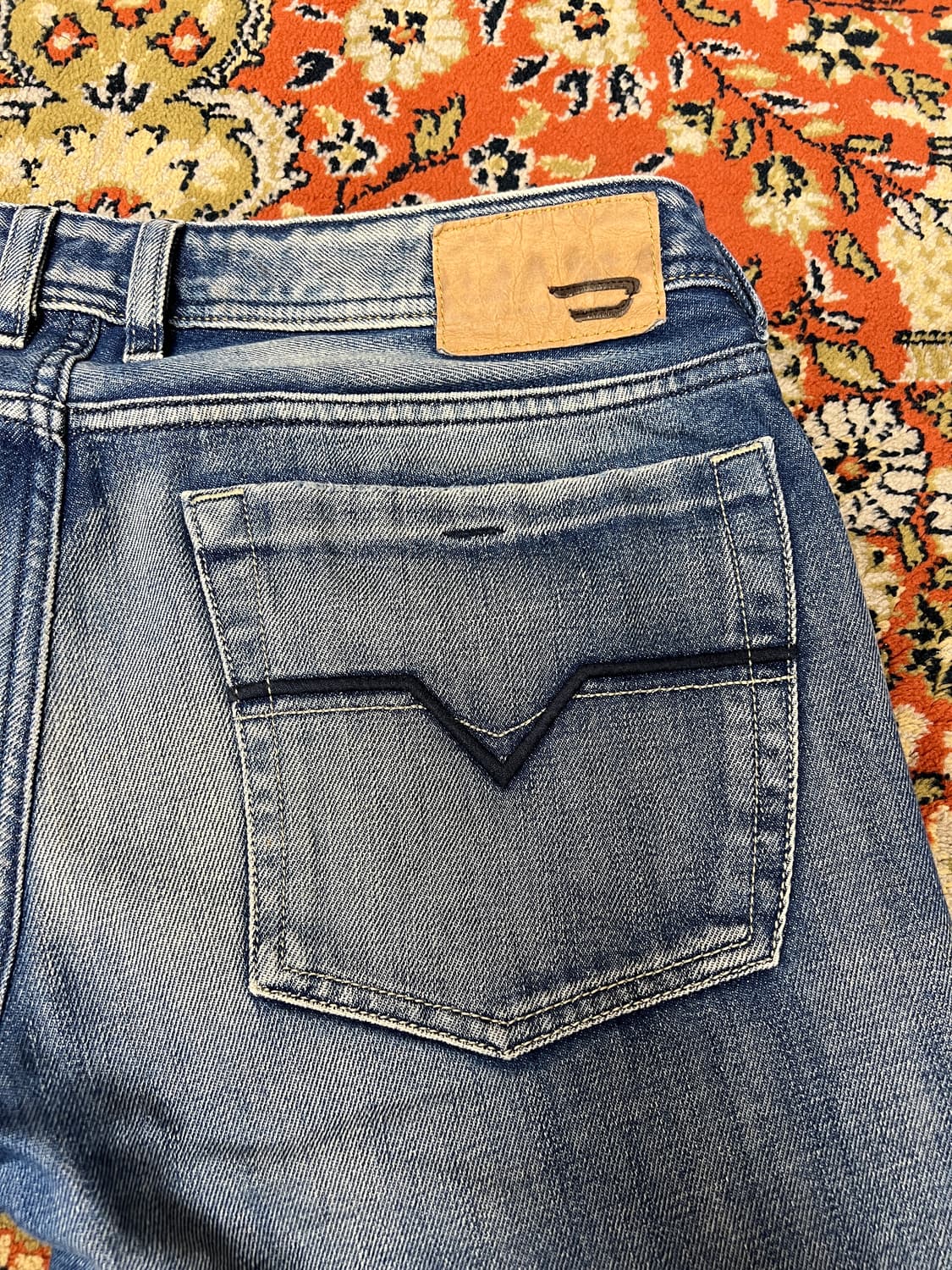 [32] 디젤 자탄 부츠컷 플레어 데님팬츠 상품이미지5