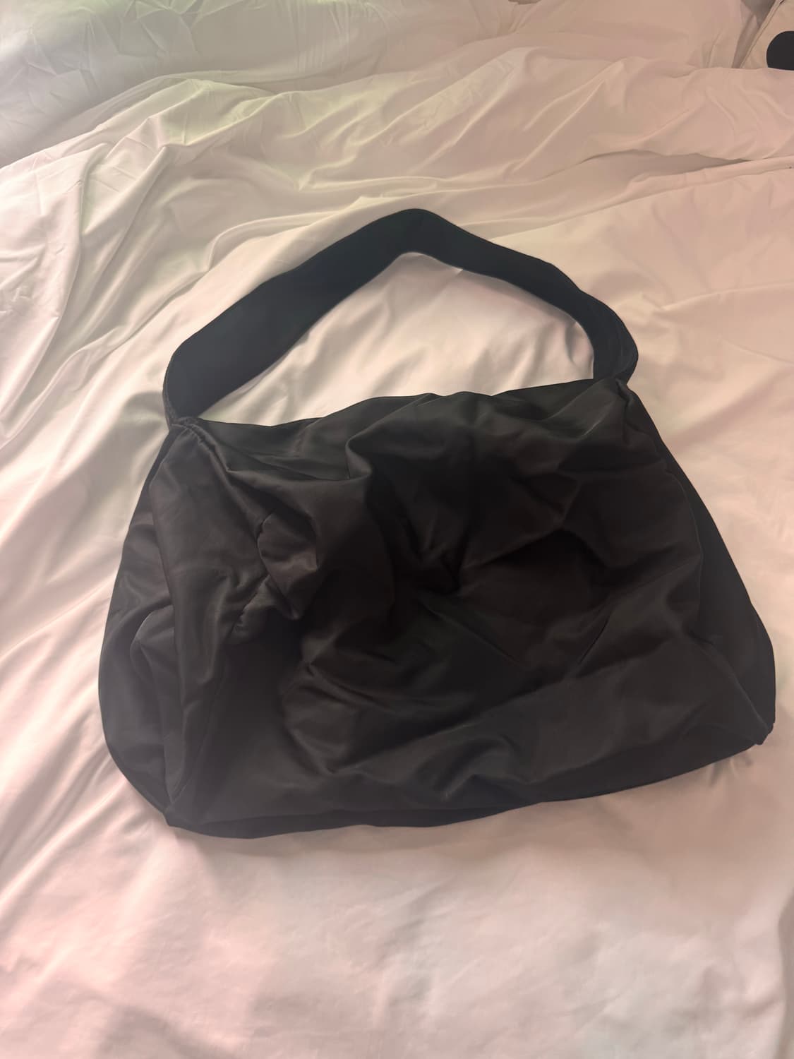 Cos 블랙 숄더백 상품이미지1