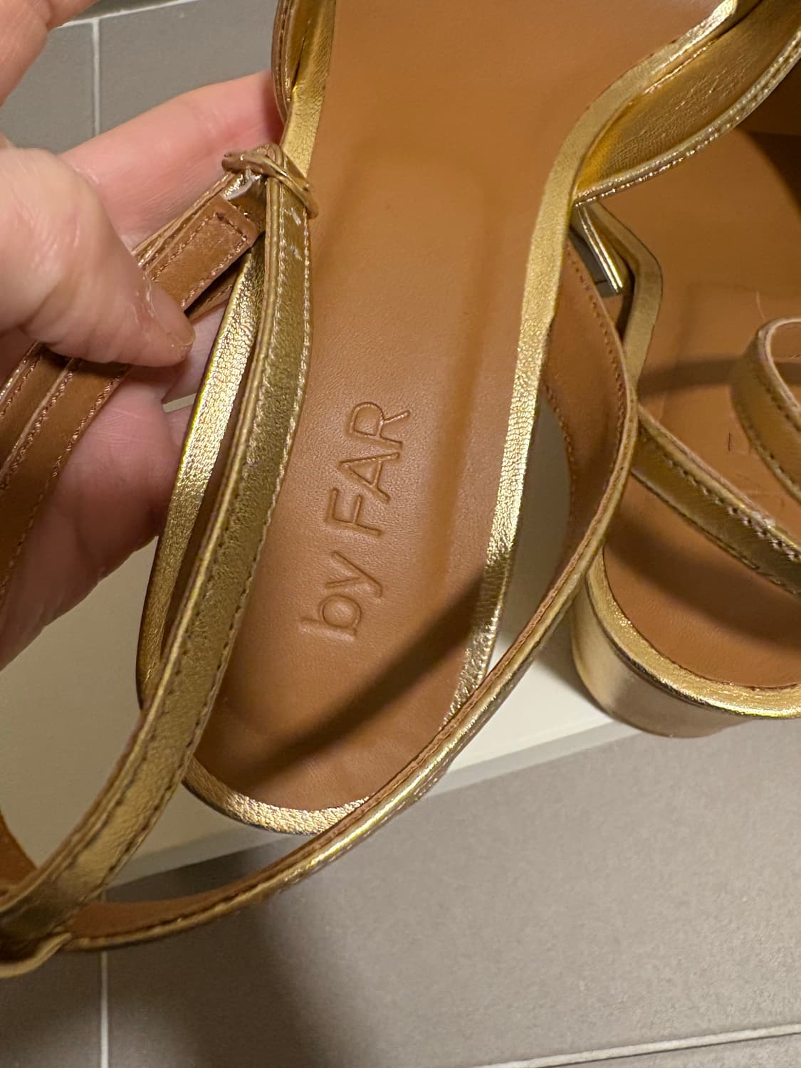 By far 바이파 샌들 새상품 상품이미지4