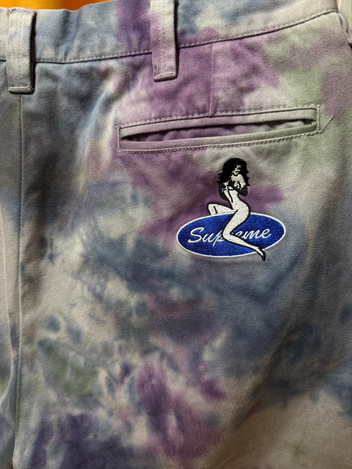 [30] 슈프림 핀업 치노 팬츠 - 멀티컬러 상품이미지3