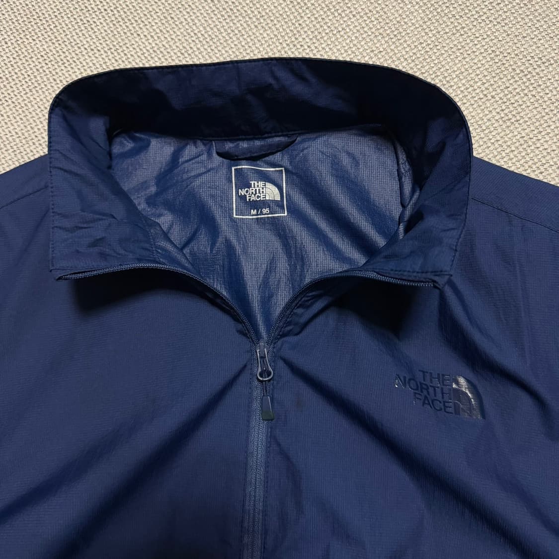 노스페이스 경량 바람막이 자켓 상품이미지3